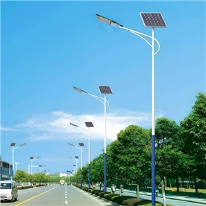 太陽能路燈立桿